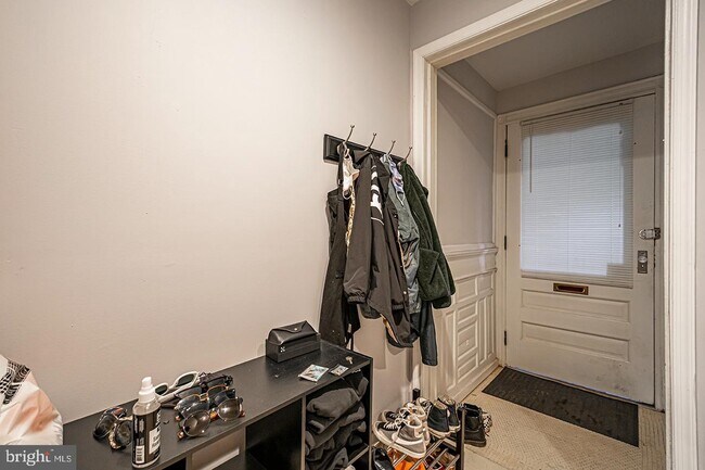 Foto del edificio - 5102 Larchwood Ave