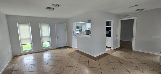 Foto del edificio - 480 Sharon Cir