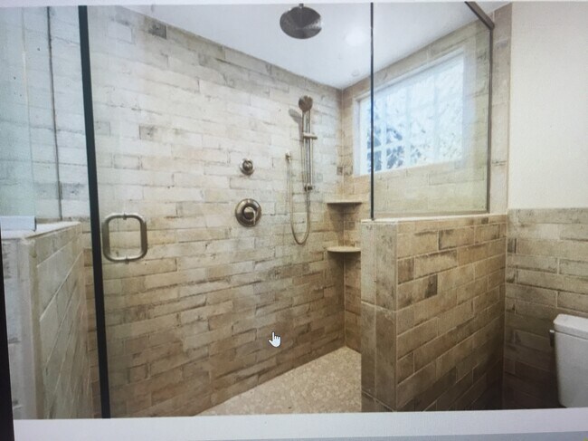 Foto del edificio - 1129 Bennett Rd