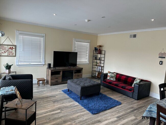 Foto del edificio - 1609 W 221st St