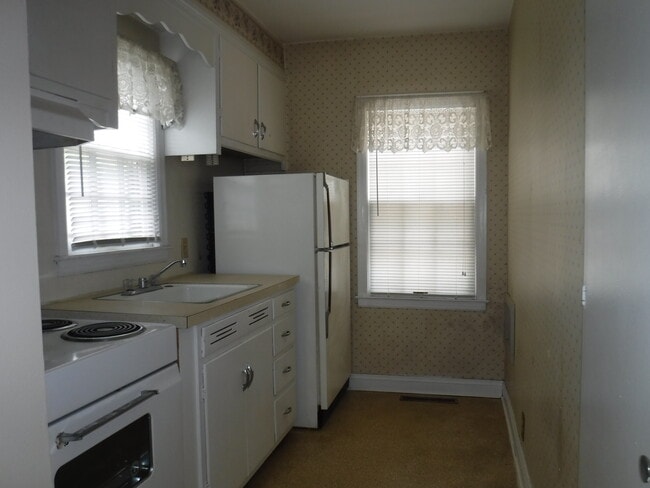 Building Photo - 2932 Penn St