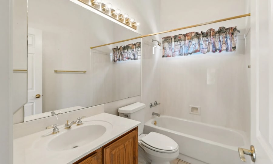 Foto principal - 2553 W Owl Vista Pl