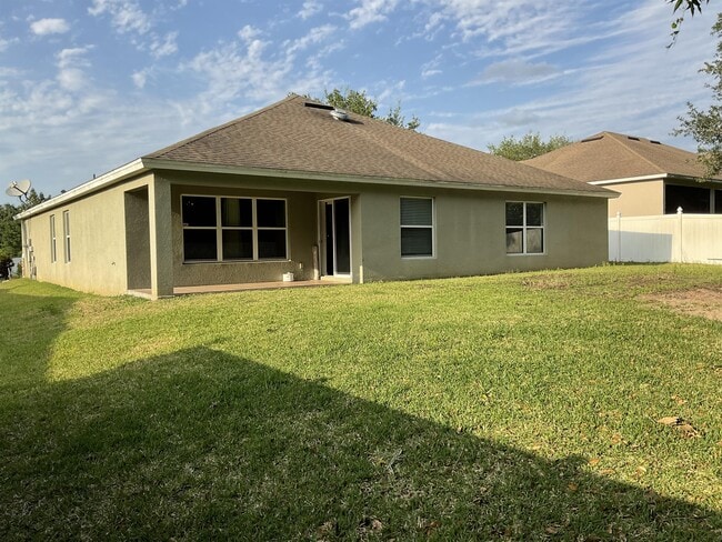 Foto del edificio - 3302 Fawnwood Dr