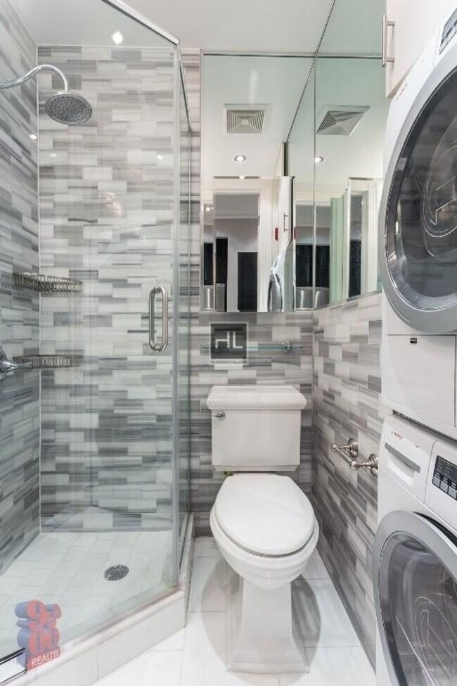 Building Photo - W 103RD ST.