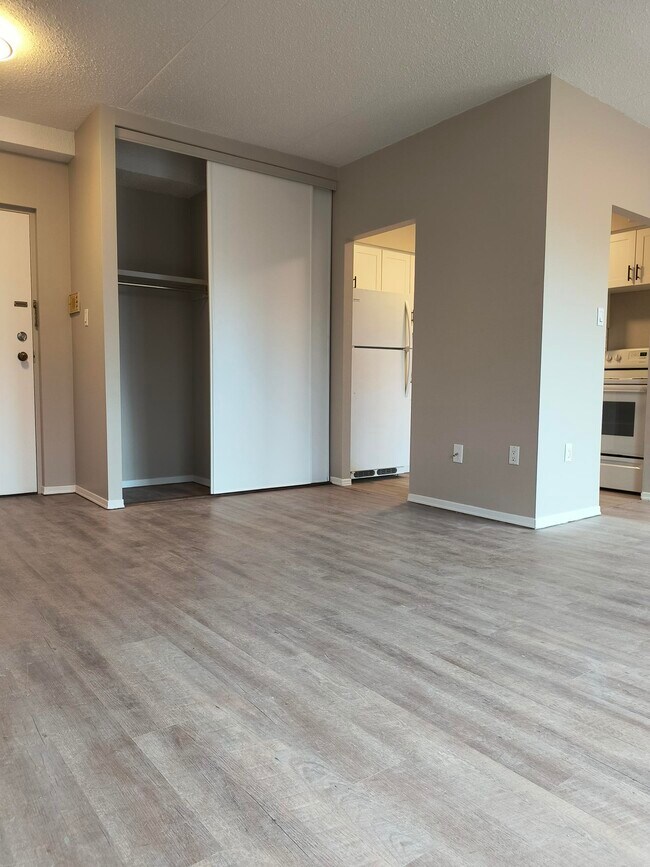 Photo du bâtiment - 72 Tollgate Rd