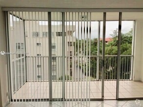 Building Photo - 150 Ocean Ln Dr