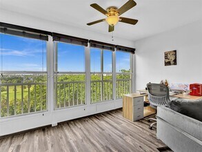 Building Photo - 2661 S Course Dr