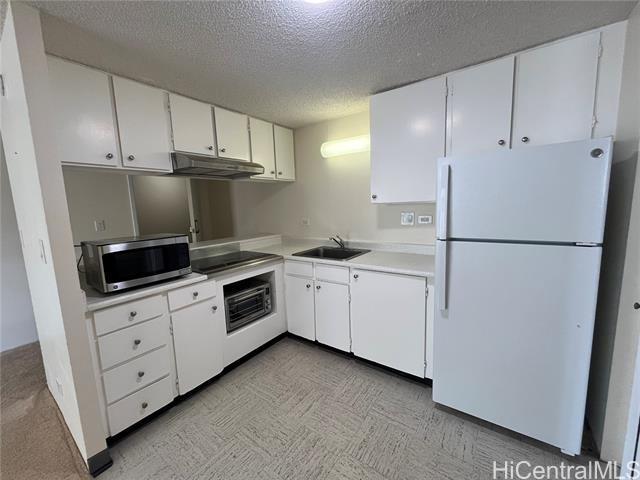 Building Photo - 440 Lewers St