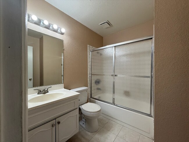 Building Photo - 1029 Willow Tree Dr