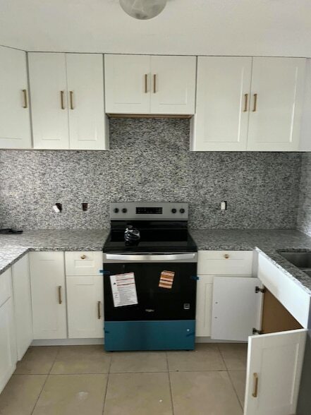 Foto del edificio - 602 SW Jeanne St