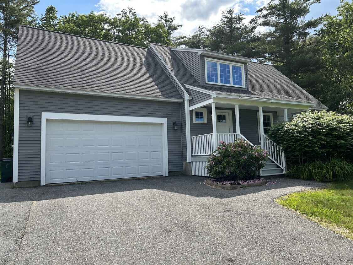 Foto principal - 8 Parker Ridge Rd