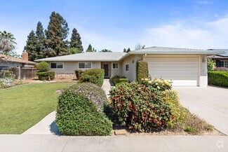 Building Photo - 3212 E Tenaya Way