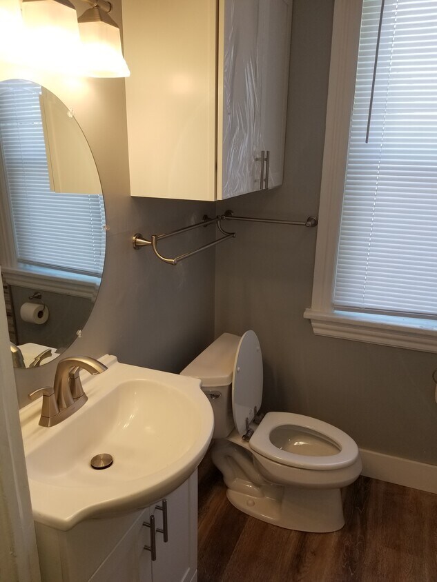 Foto principal - 249 Crescent St