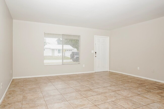 Foto del edificio - 2396 Roxbury Cir