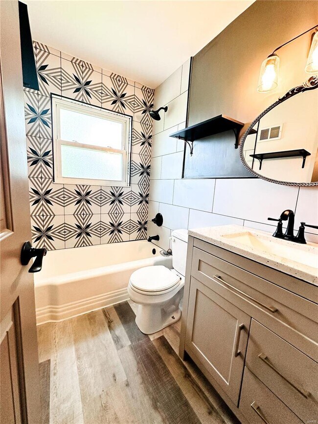 Foto del edificio - 410 Aqua Ridge Dr