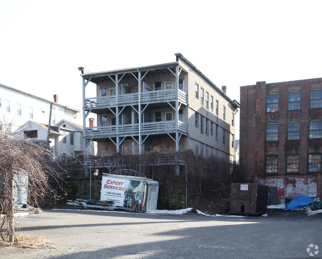 Foto del edificio - 17 Maple St