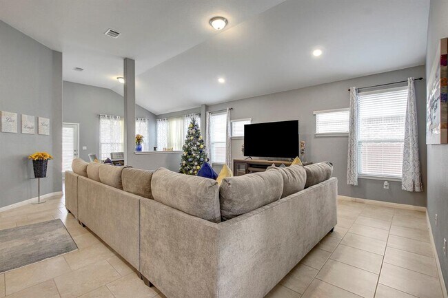 Building Photo - 16508 Pallazo Dr