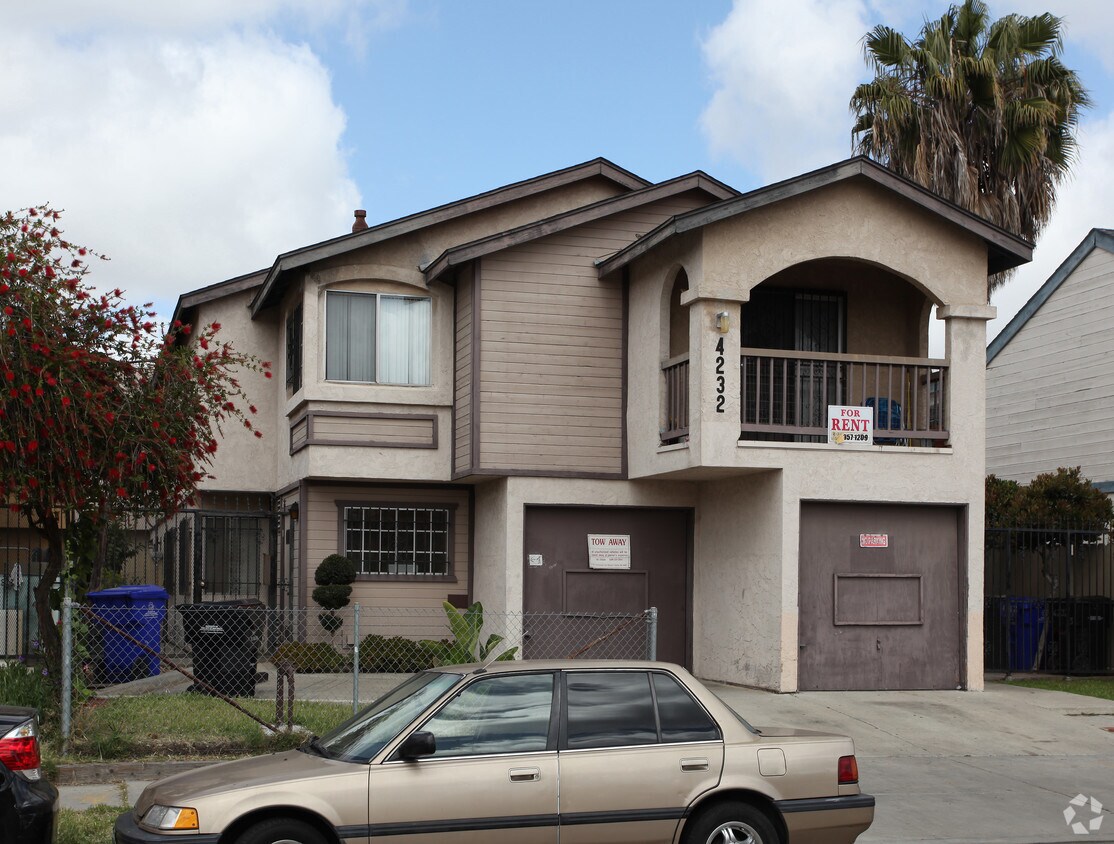 Primary Photo - 4232 46th St