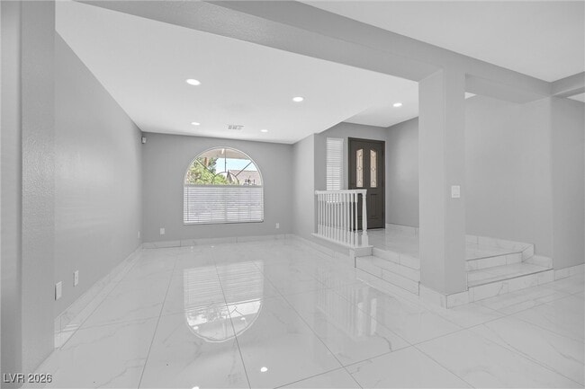 Building Photo - 265 Via Malorca St