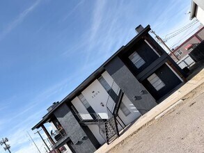 Building Photo - 3208 Salisbury Ave