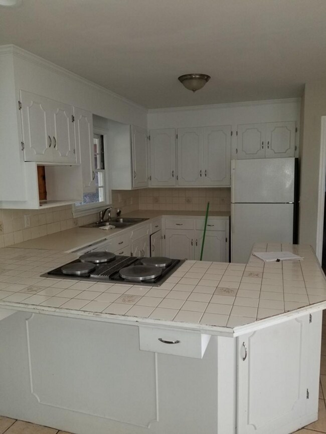 Foto del edificio - 3 bedroom 2 Bath Palmetto Street Florence ...