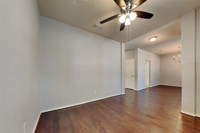 Building Photo - 11022 Pierce Valley Dr