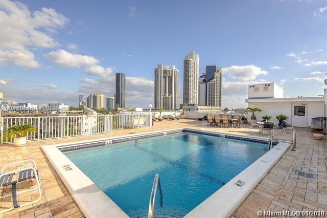 Foto del edificio - 17800 Atlantic Blvd