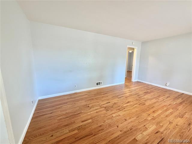 Foto del edificio - 2216 Elmira St