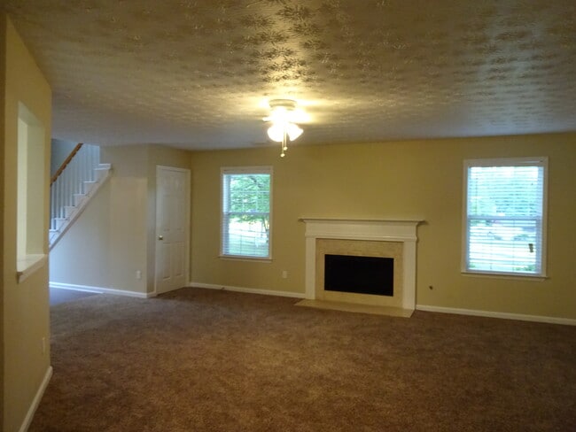 Building Photo - 650 Walnut Creek Dr NW
