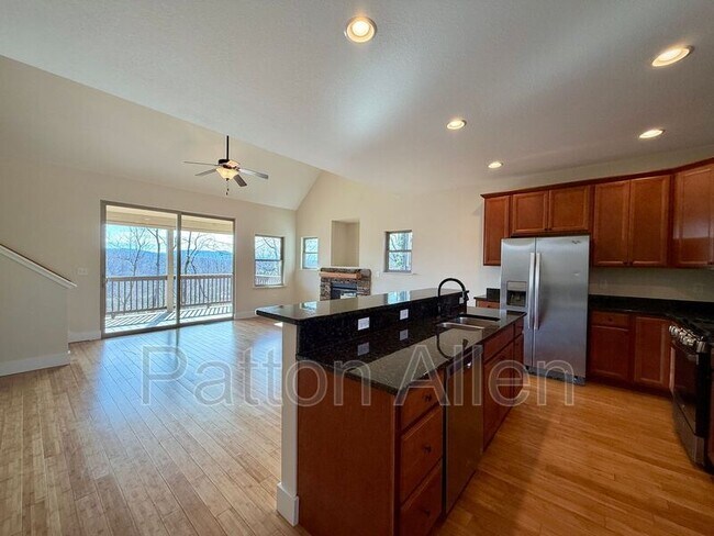 Building Photo - 12 Conscious Way