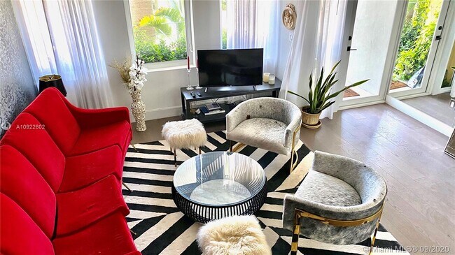 Foto del edificio - 71 N Shore Dr 71 Miami Beach Fl 33141