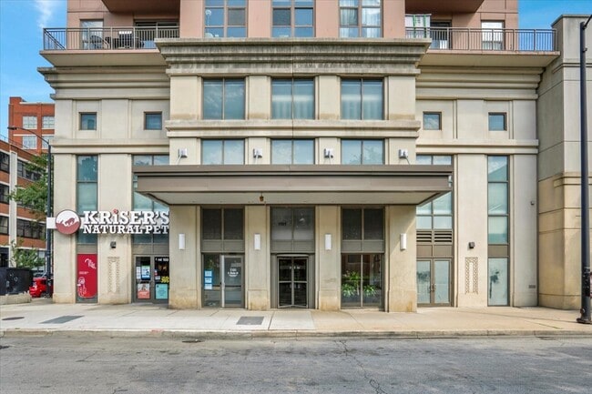 Building Photo - 1101 S State St