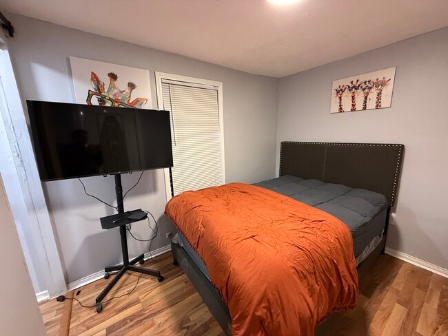 Building Photo - 5113 W Lexington St