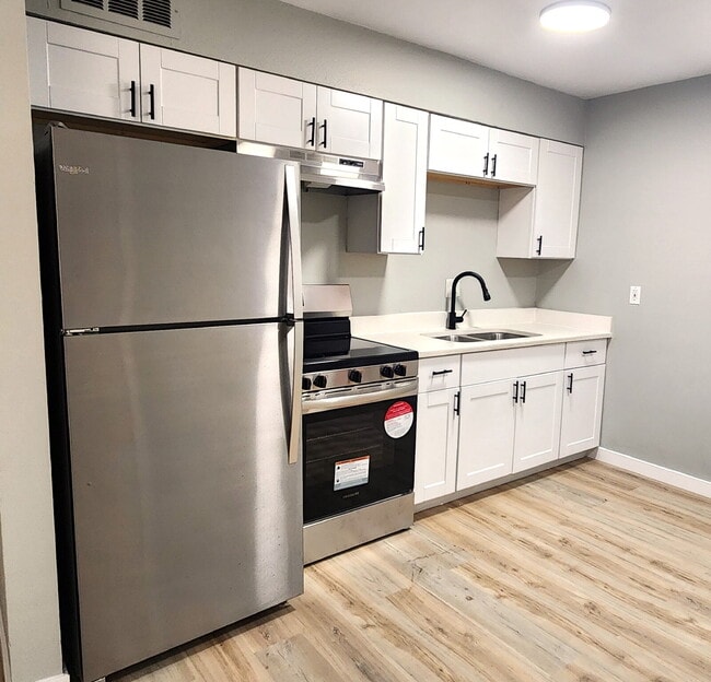 Building Photo - Updated 1BR in North Phoenix – New Kitchen...