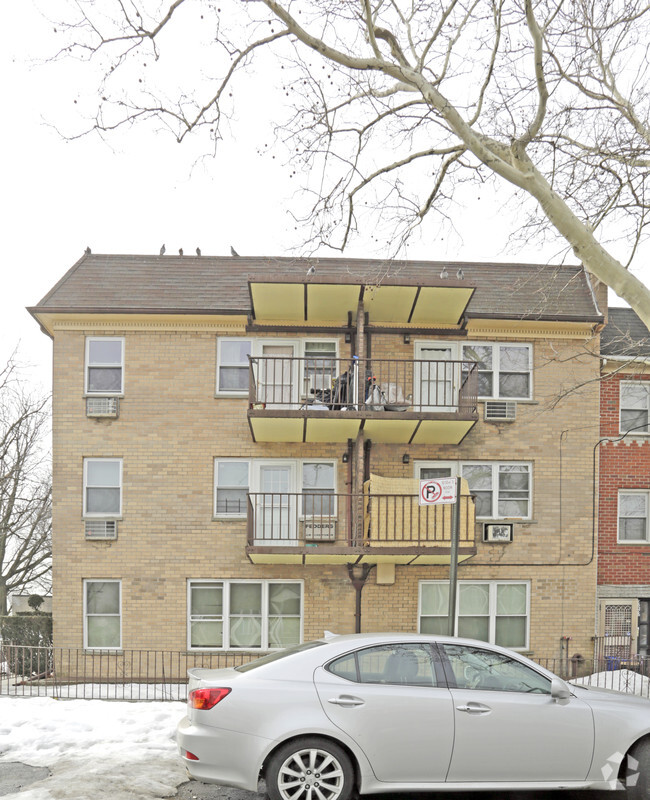 Building Photo - 65-06 163rd St