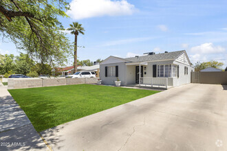 Building Photo - 2009 N 17th Ave