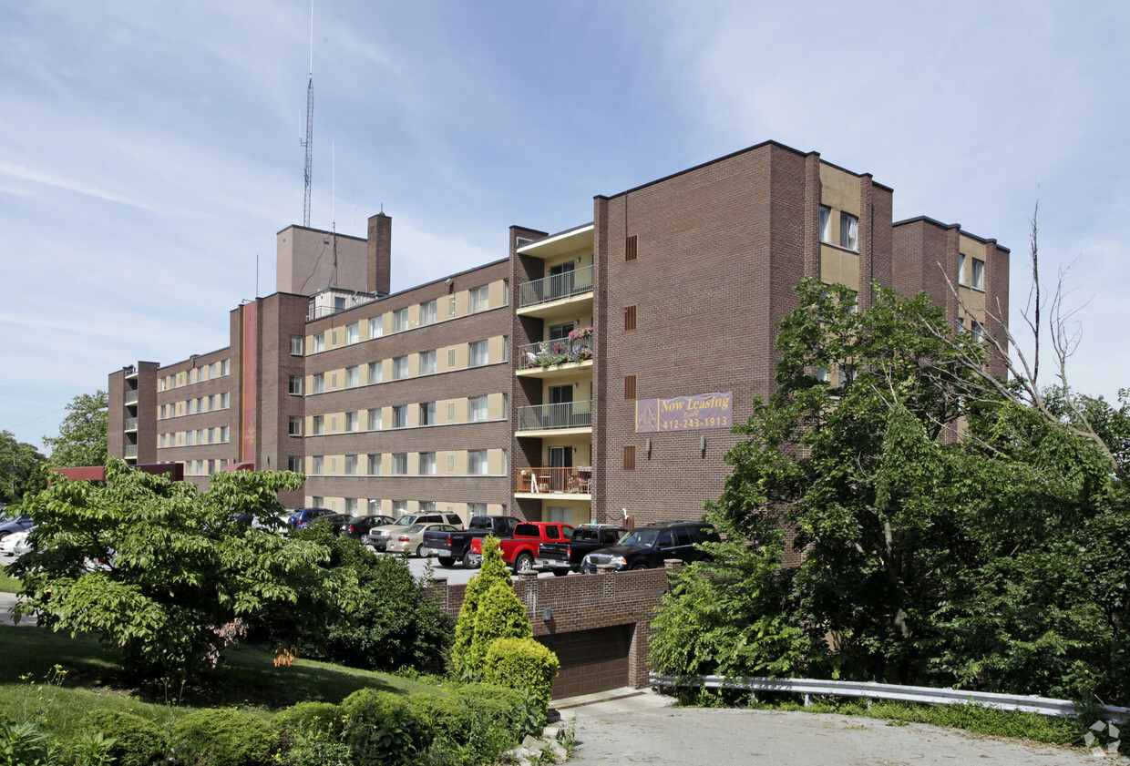 Primary Photo - Ambassador Apartments