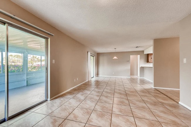 Building Photo - 10312 Lazy Lake Drive, Orlando, FL, 32821
