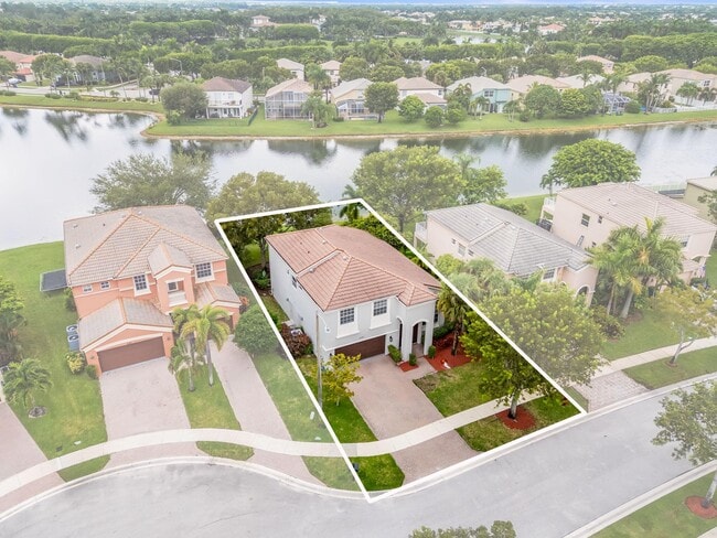 Building Photo - 2183 Alworth Terrace