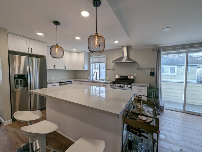 Foto del edificio - 3443 33rd Ave W