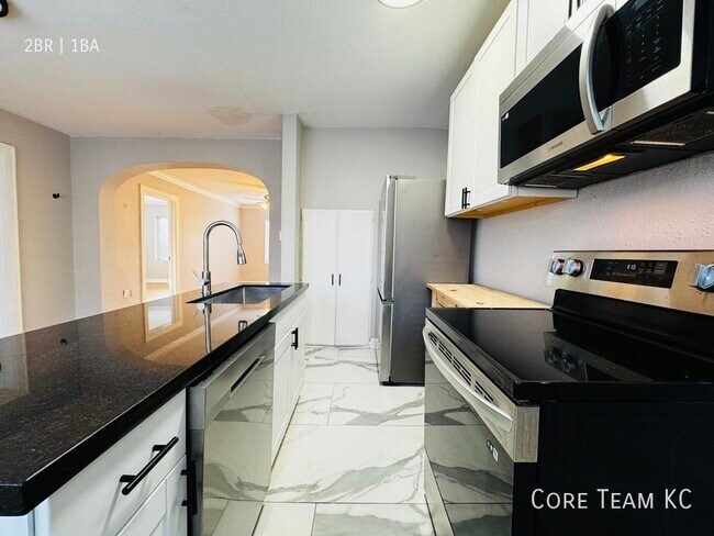 Foto del edificio - 1107 W 45th St