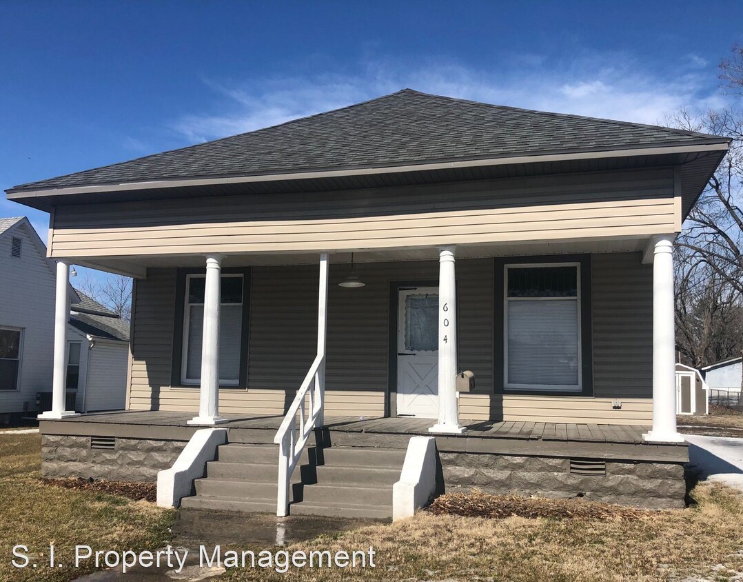 Foto principal - 2 br, 1 bath House - 604 W. Broadway Blvd.