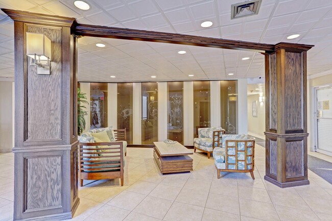 Foto del edificio - 336 Golfview Rd