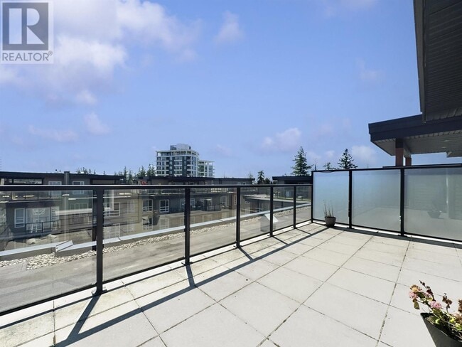 Building Photo - 3462-3462 Ross Drive