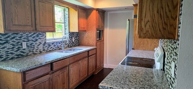 Photo - 1018 Rockledge Dr House
