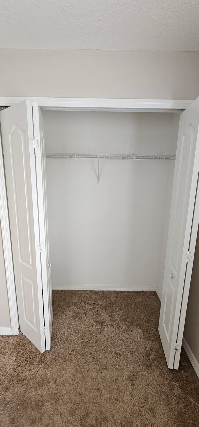 Foto del edificio - 6336 Timberly Ln