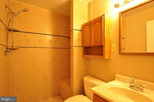 Building Photo - 14497 Gemstone Dr