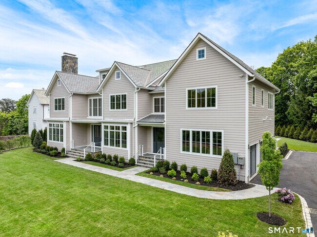 Foto del edificio - 68 Dearfield Dr