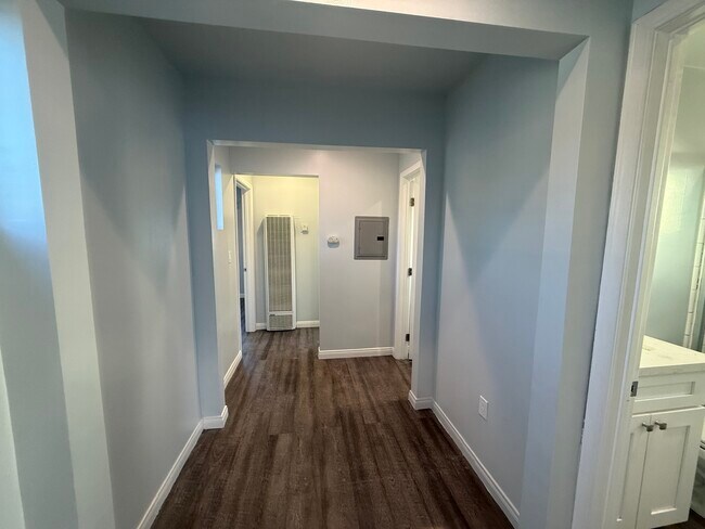 Foto del edificio - 12722 Hart St