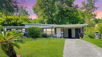 Building Photo - 6243 Randia Dr